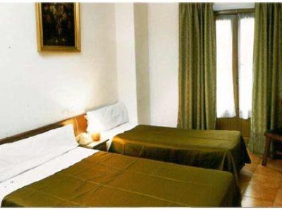 Nuria Hostal Madrid Exterior photo