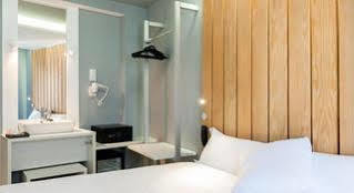 Nuria Hostal Madrid Exterior photo